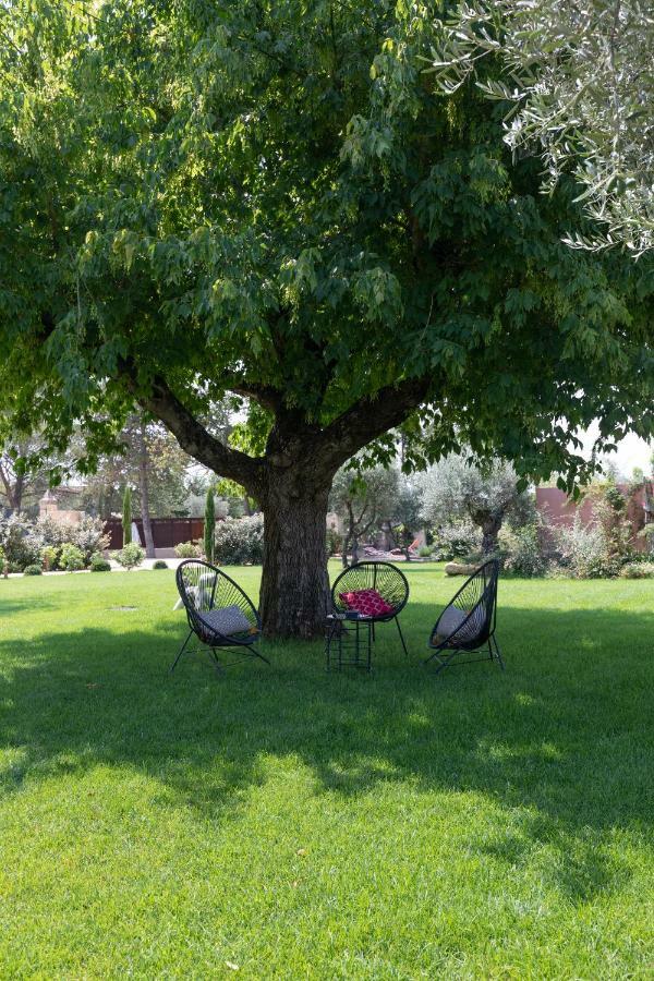 Mas D Orient Villa Uzes Bagian luar foto