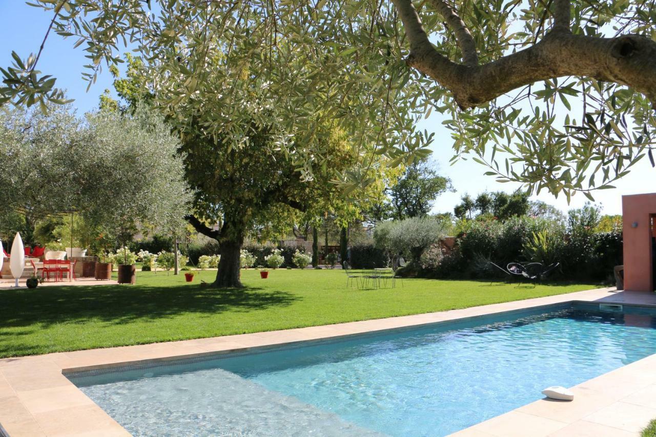Mas D Orient Villa Uzes Bagian luar foto